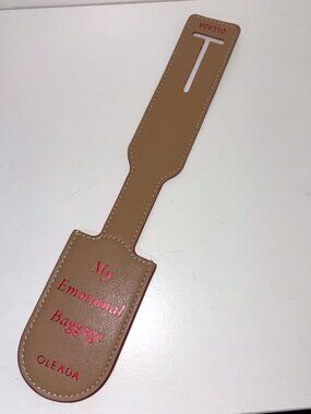 Oleada  Atlas Luggage Tag Emotional Support Limited Edition